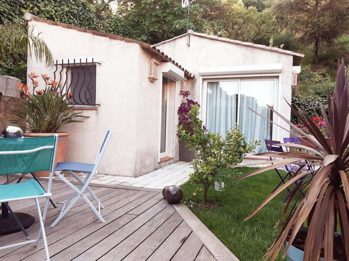 Dans Un Jardin Bb Et Jacuzzi Bed & Breakfast Mandelieu Exterior foto