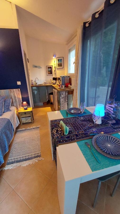 Dans Un Jardin Bb Et Jacuzzi Bed & Breakfast Mandelieu Exterior foto